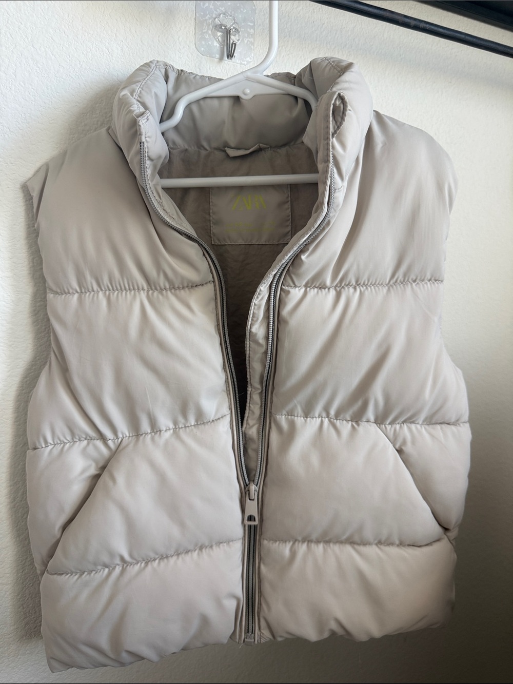 Zara Light Gray Puffer Vest